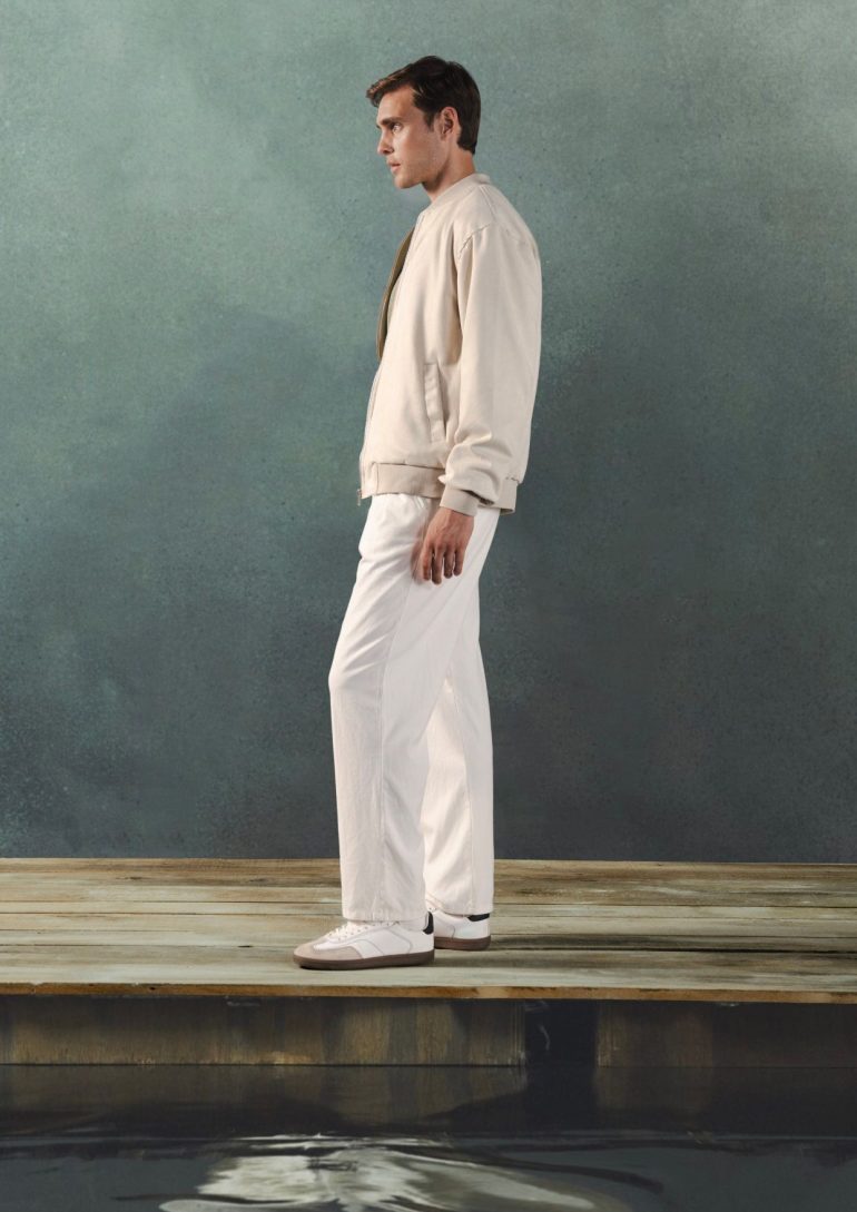 Antonio Lomar book photo