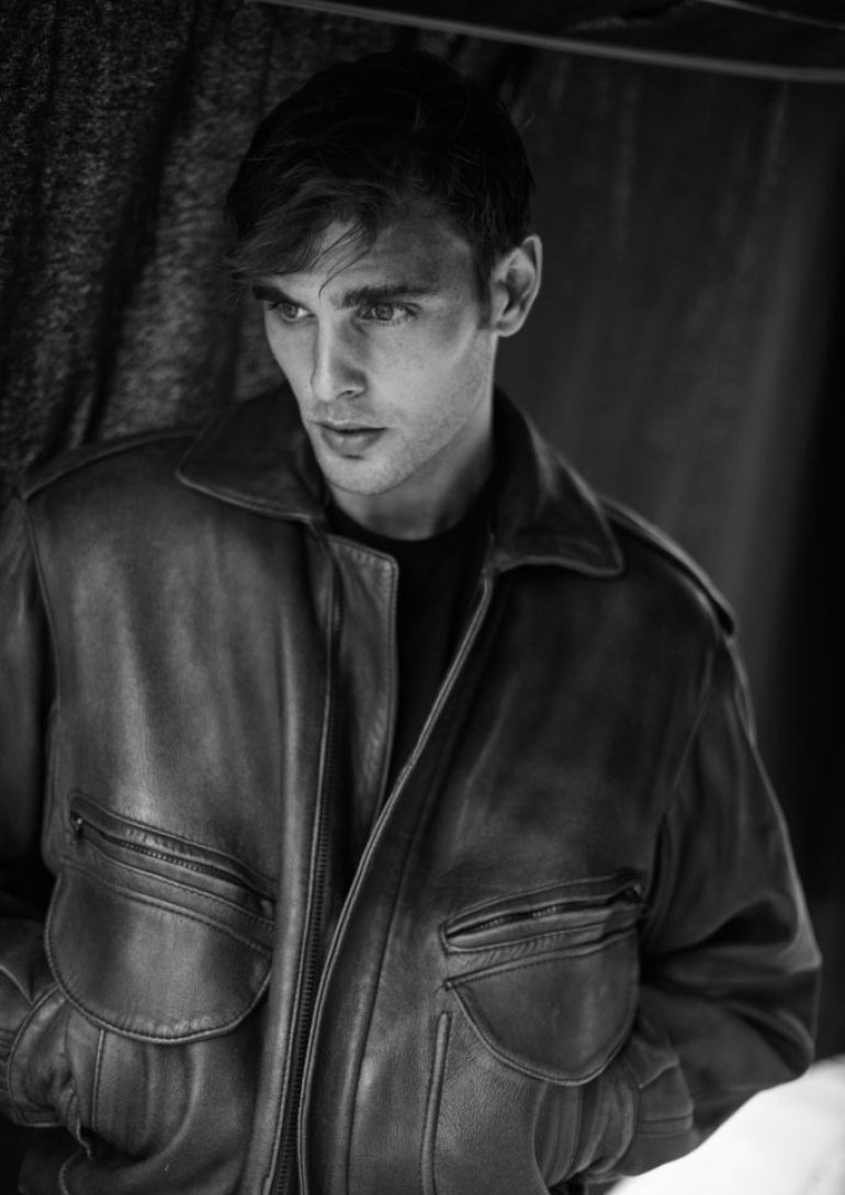 Antonio Lomar book photo