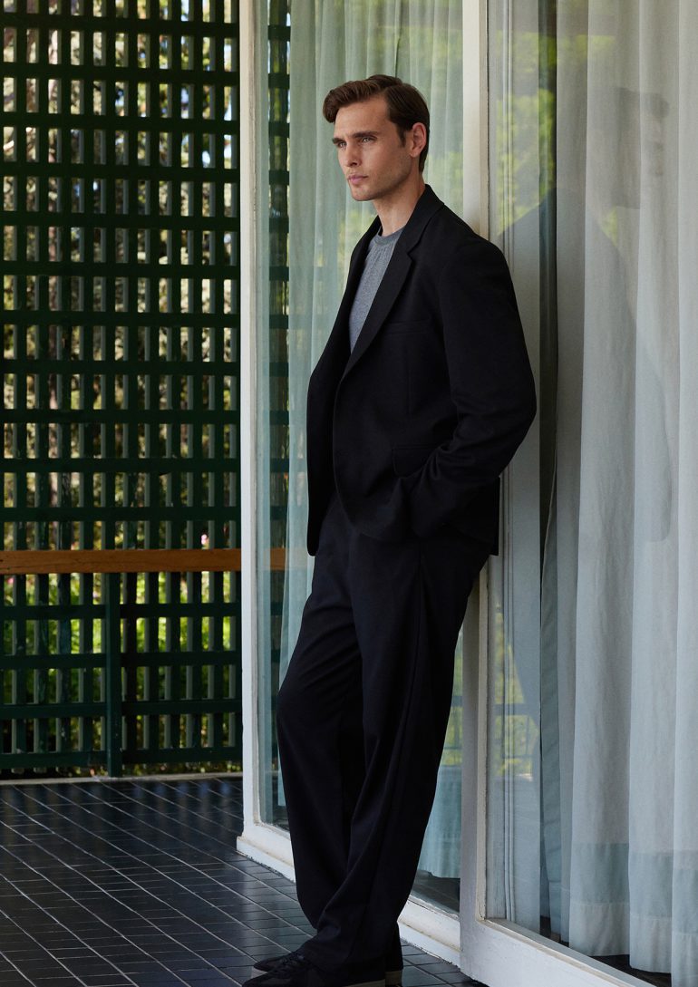 Antonio Lomar book photo