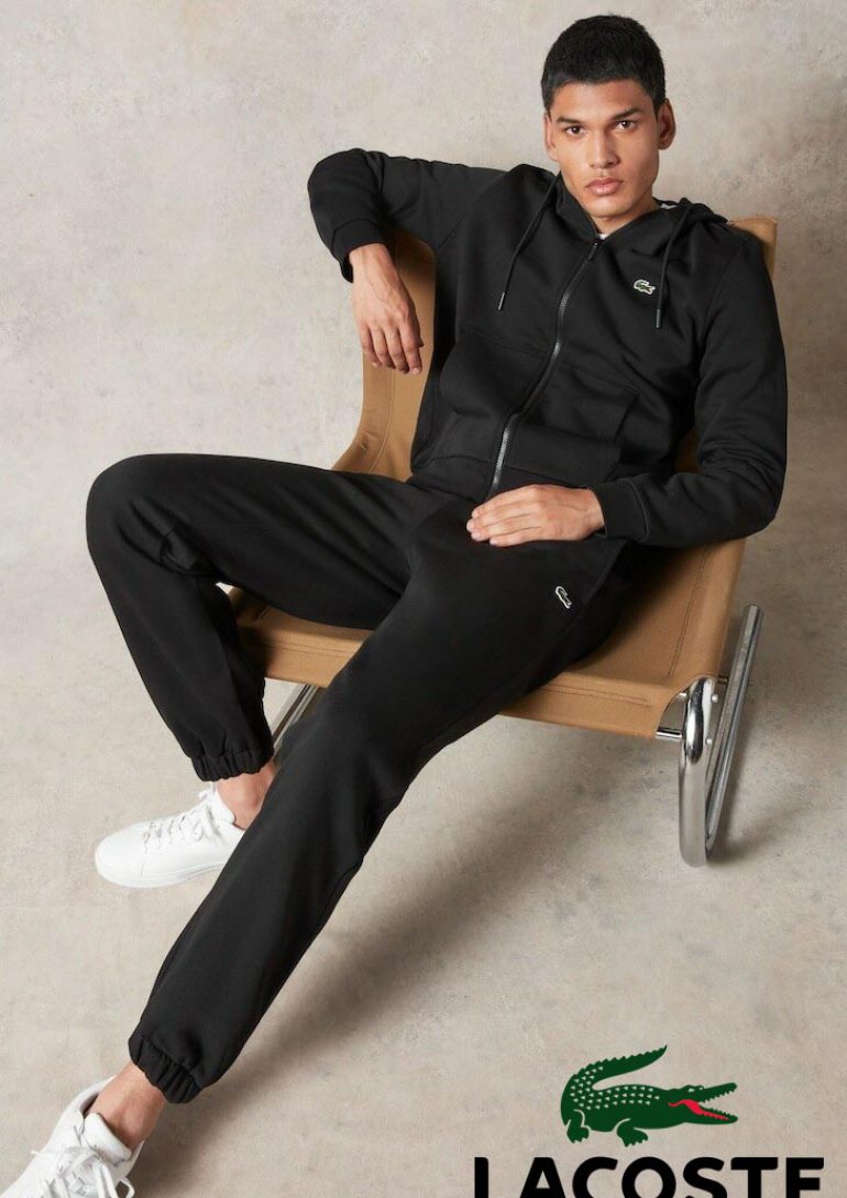 Emil Kattiya Aree book photo