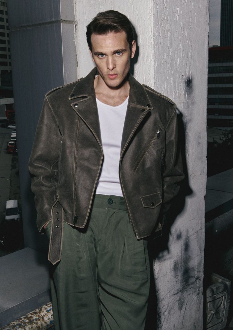 Antonio Lomar book photo