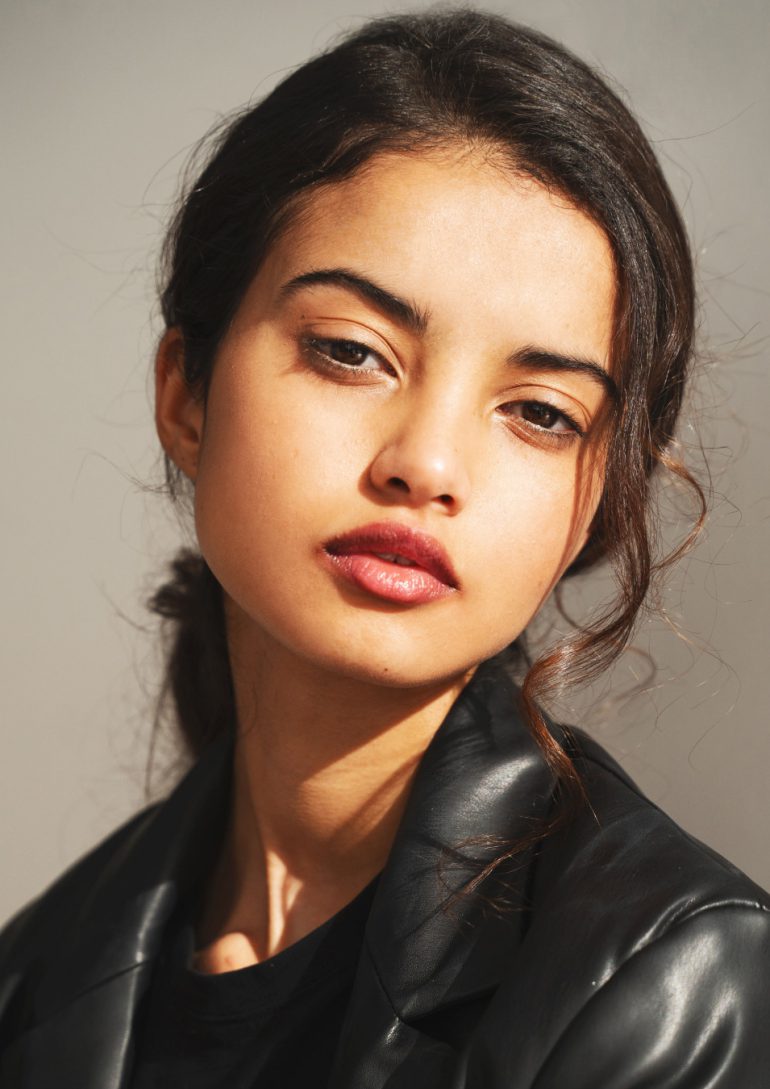 Amina Hachlaf book photo