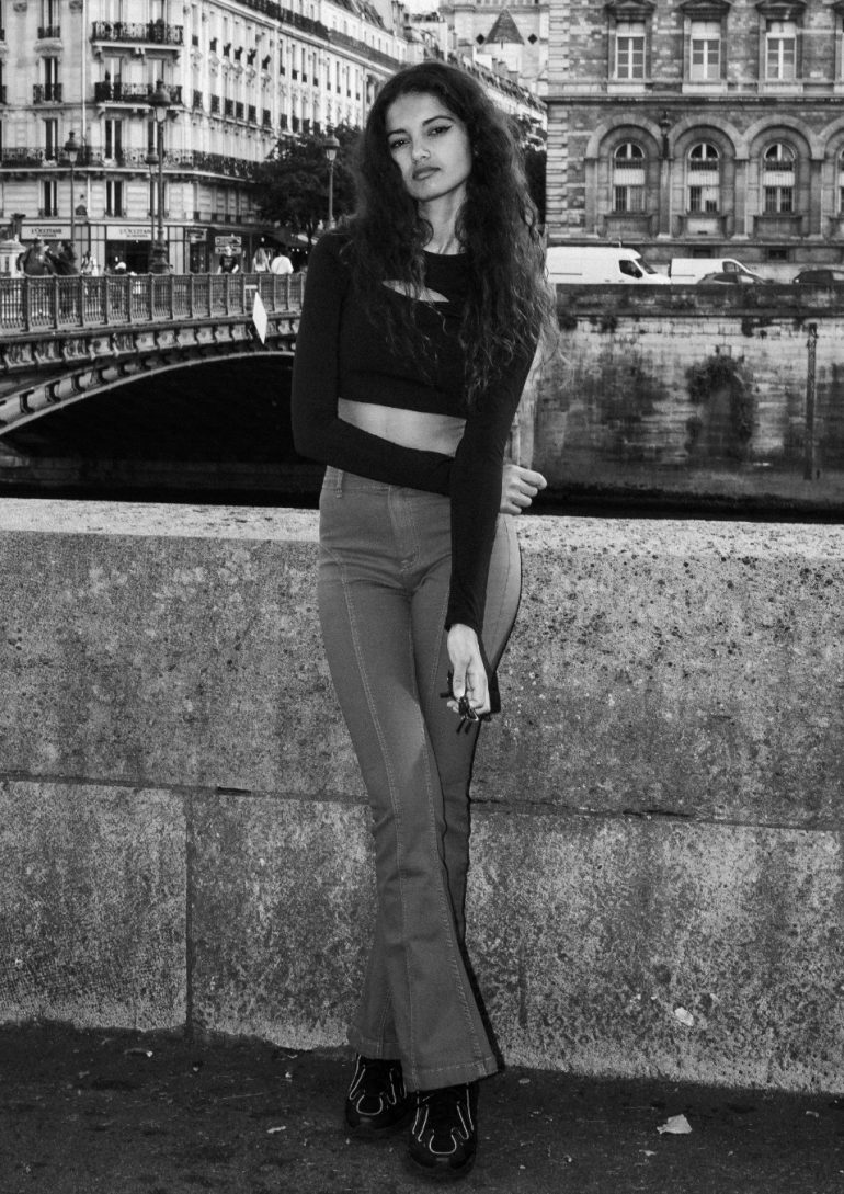 Amina Hachlaf book photo