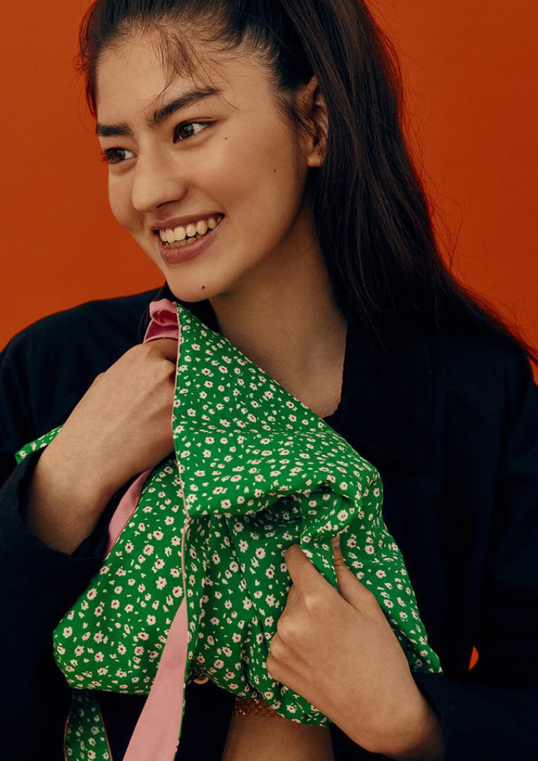 Mahina Zhahaeva book photo