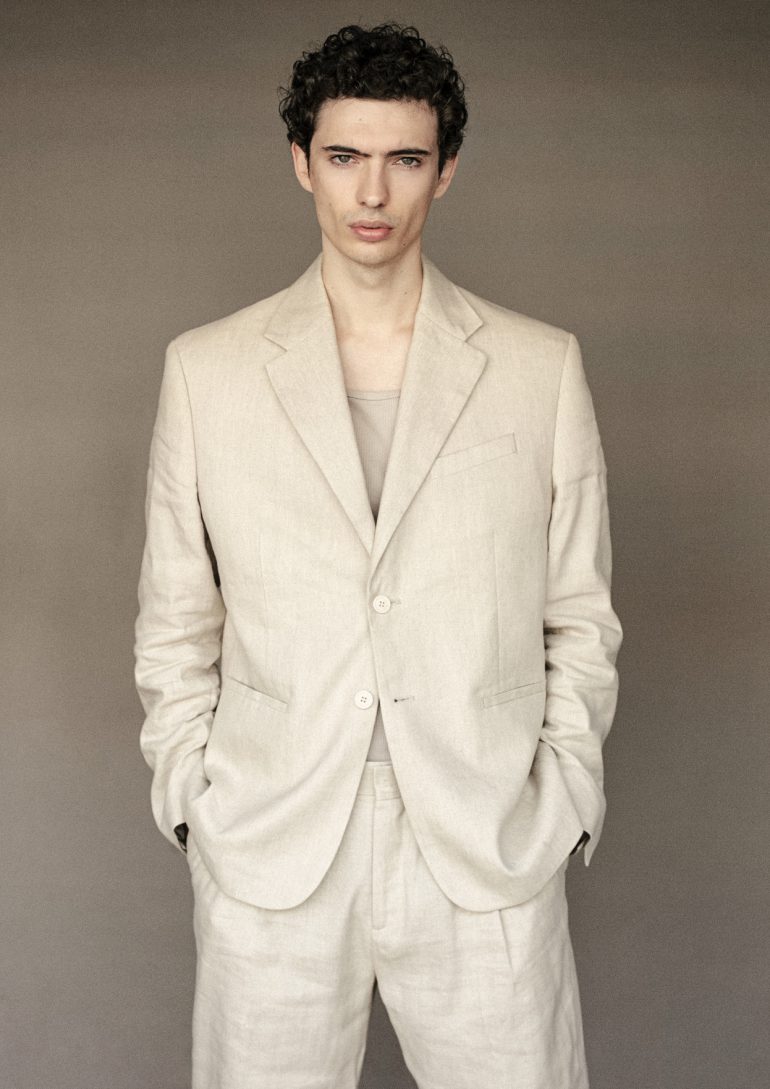 Piero Mendez book photo