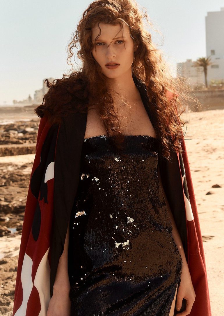 Alyssa Thomson book photo