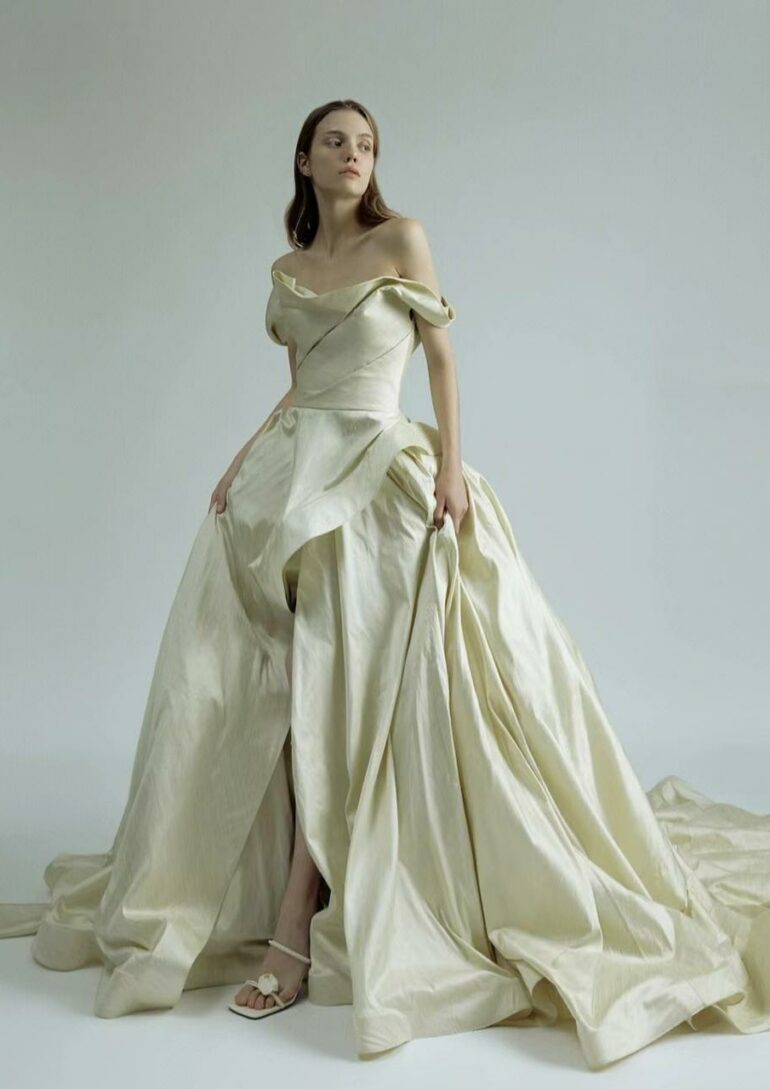 Maiia Vekhaeva book photo