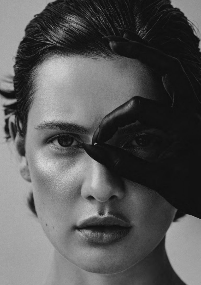 Mirthe Dijkstra book photo