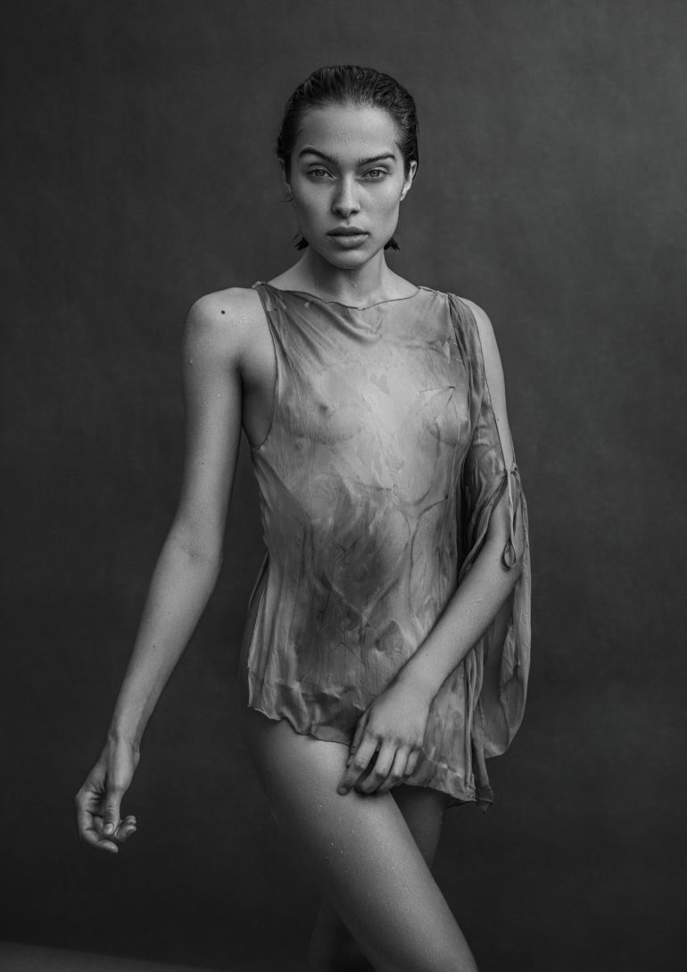 Alexa Arana book photo