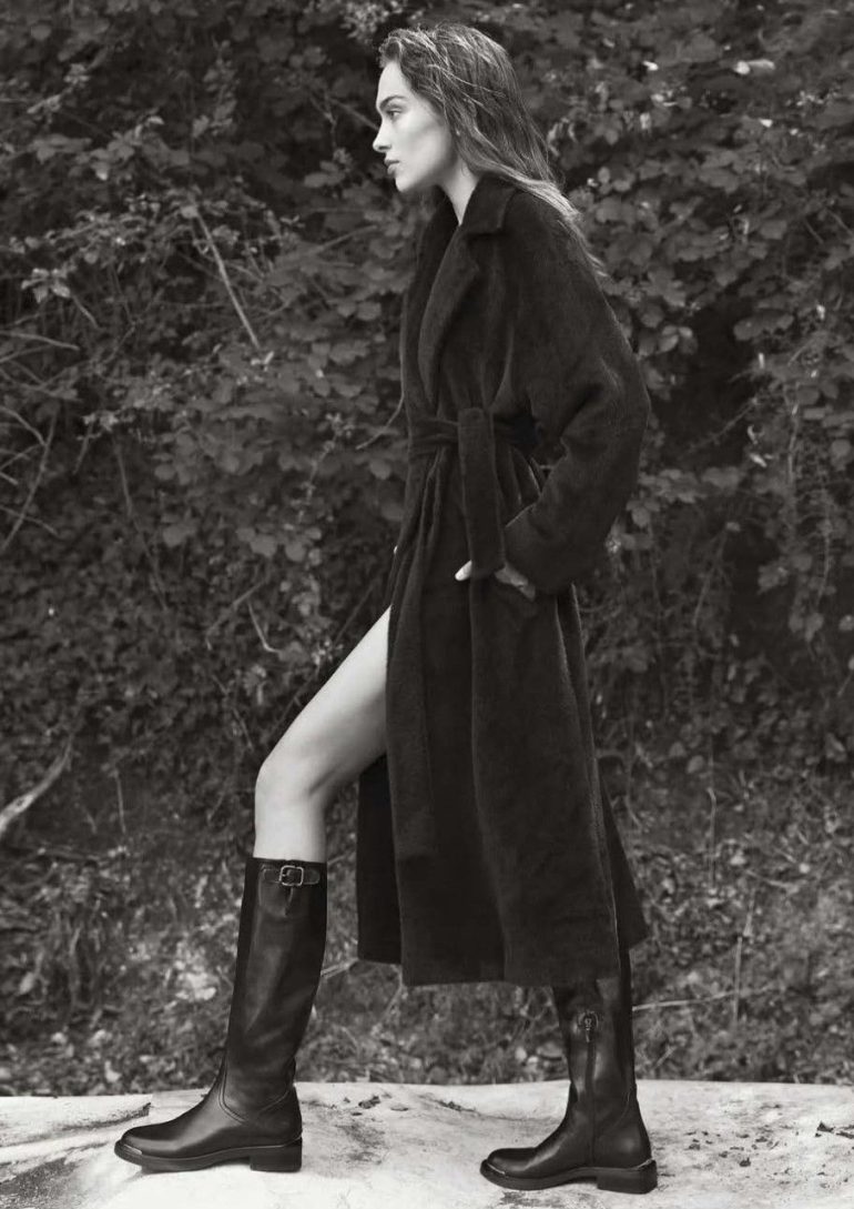 Alexa Arana book photo