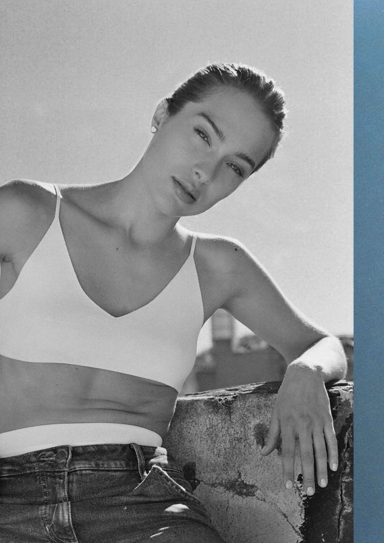 Alexa Arana book photo