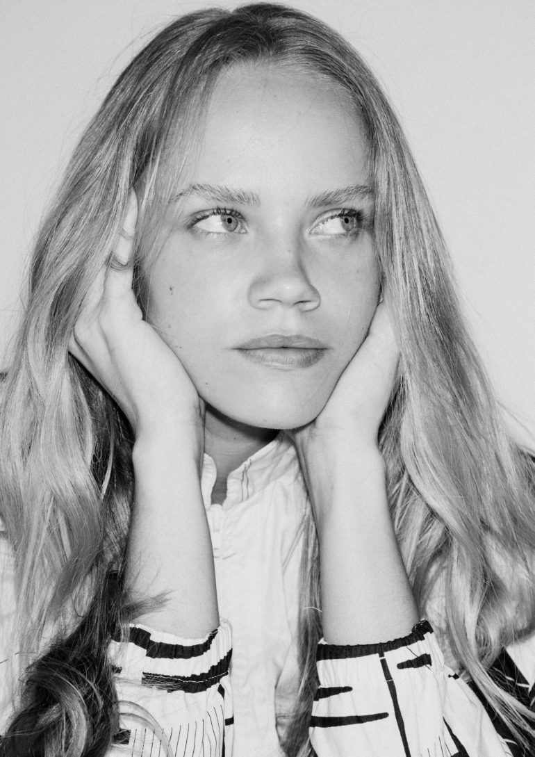 Eve Makarenko book photo