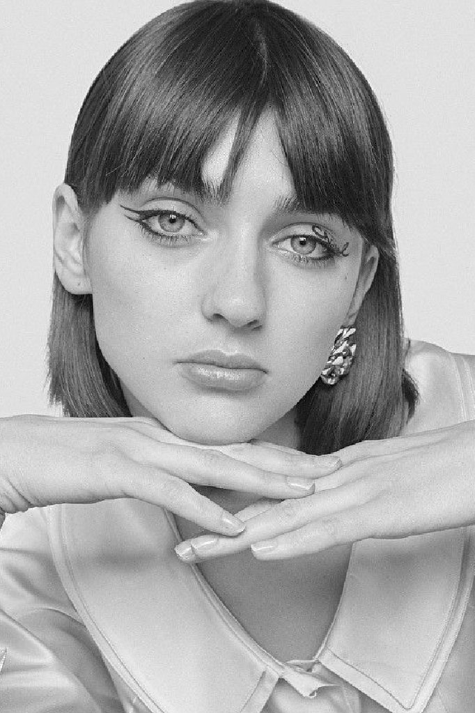 Sasha Rudakova profile