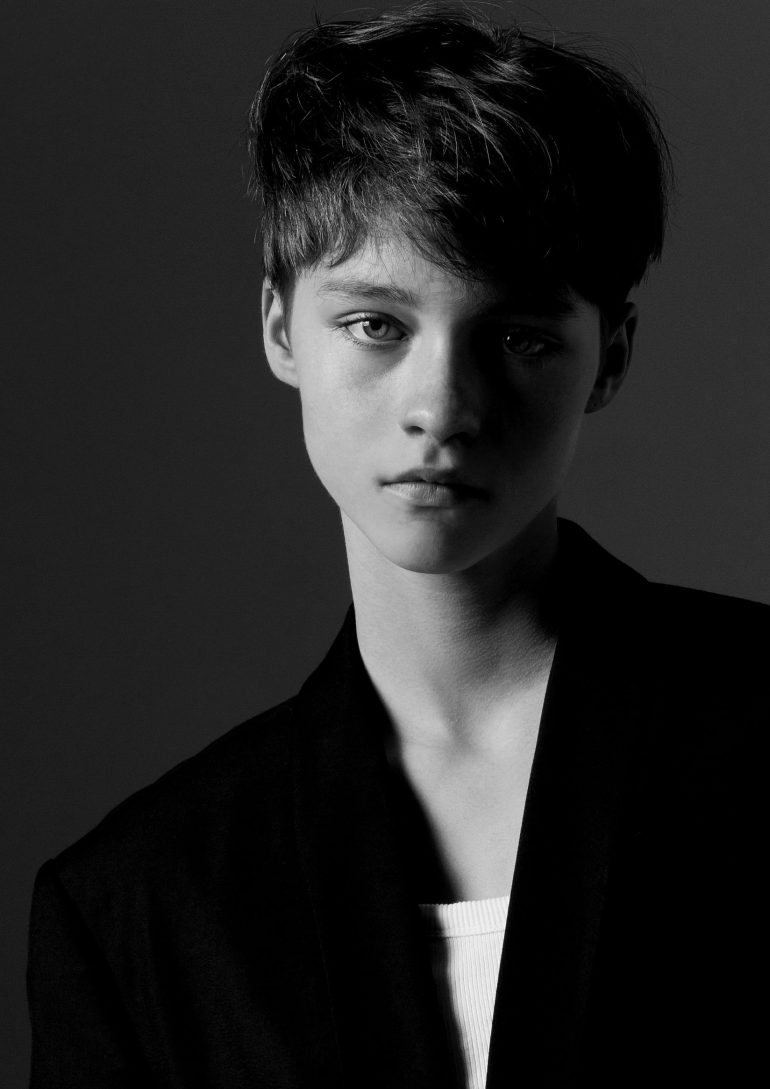 Yana Poklonskaya book photo