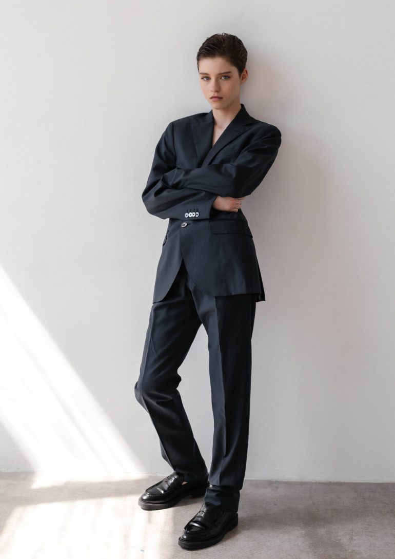 Yana Poklonskaya book photo