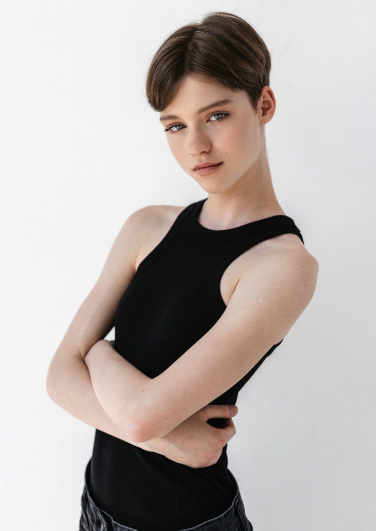 Yana Poklonskaya book photo