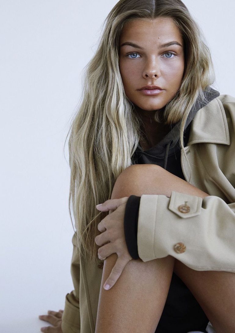 Jasmin Waltz book photo