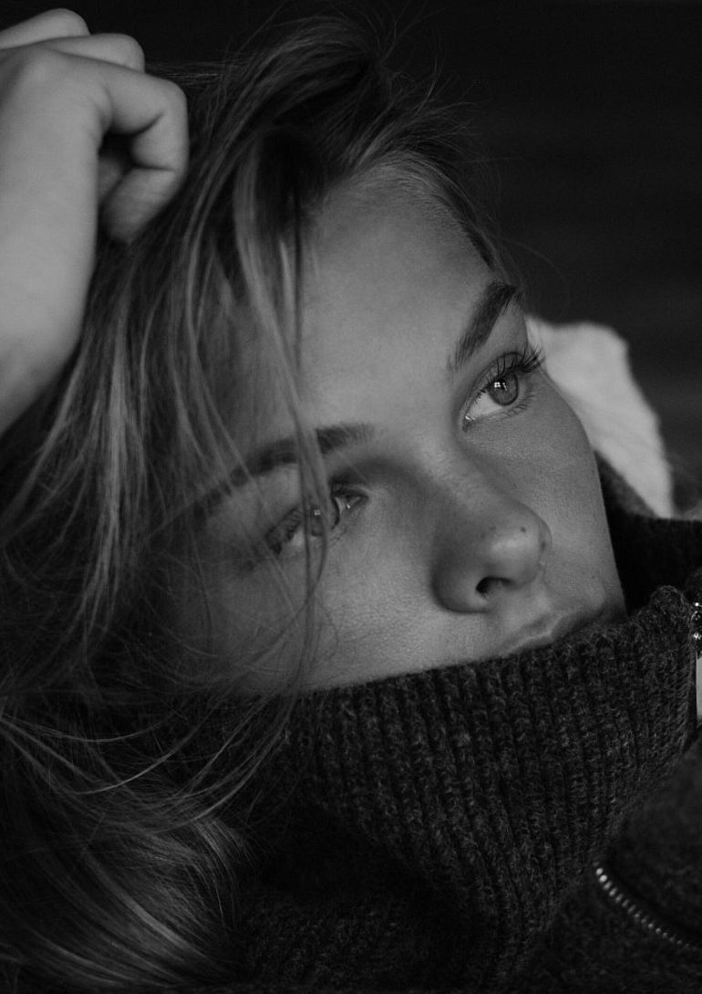 Jasmin Waltz book photo