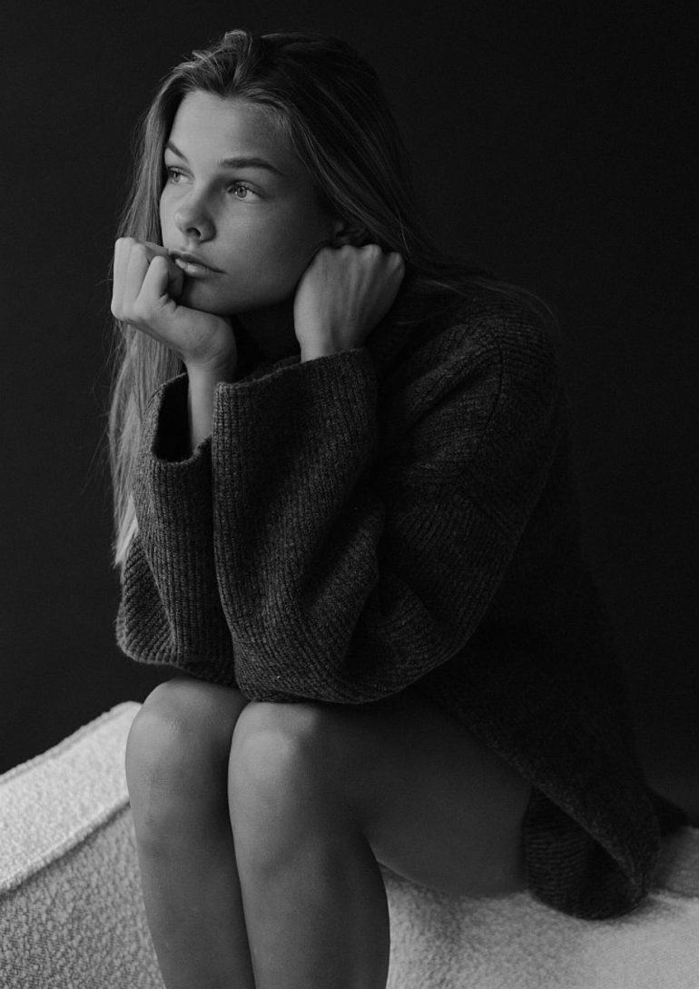 Jasmin Waltz book photo