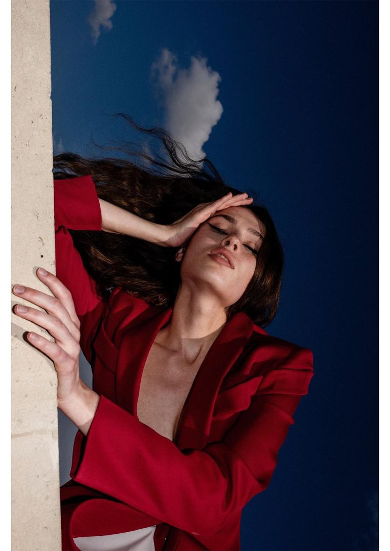 Lia Konovalova book photo