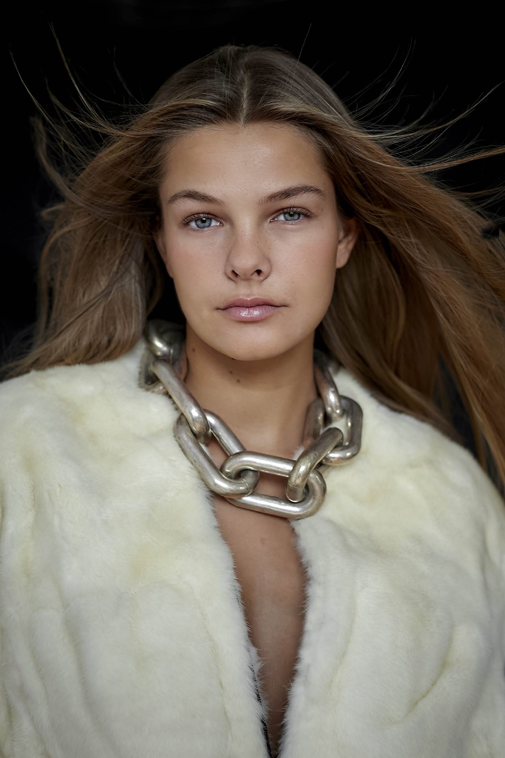 Jasmin Waltz profile