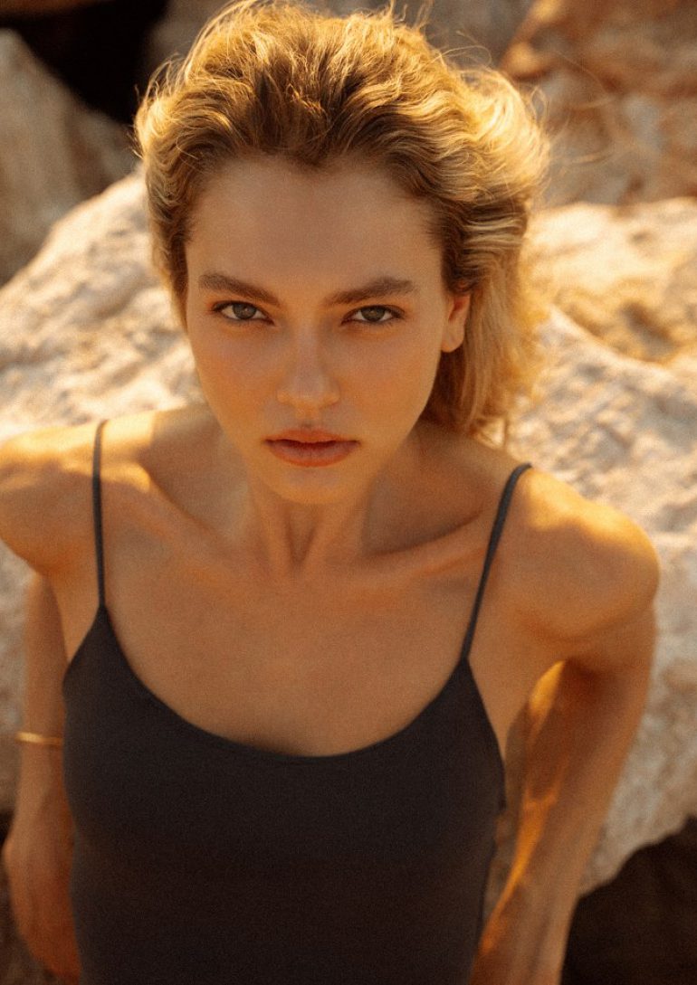 Sophie Miszewski book photo
