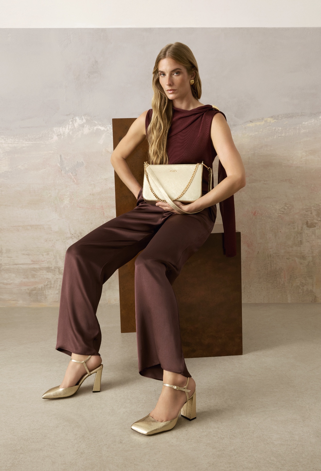 Juliana Ohneberg for Hotiç FW’24-25 Collection news photo