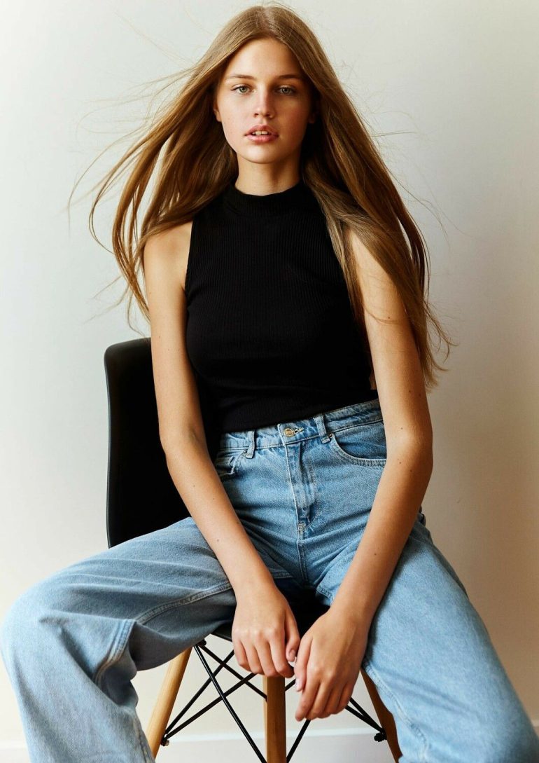 Yana Ryabega book photo