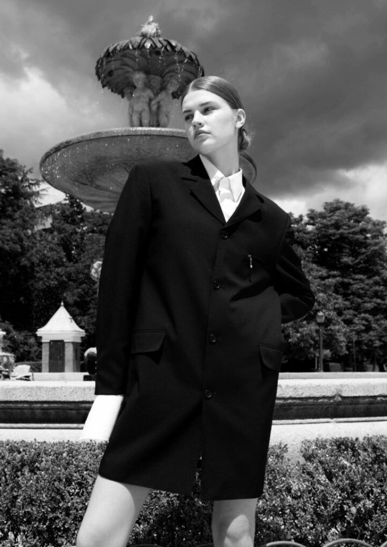 Yana Ryabega book photo