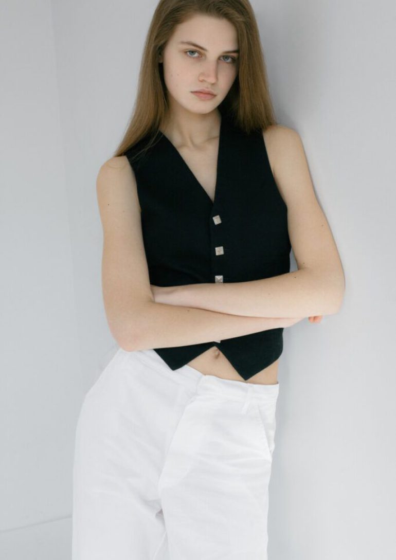 Yana Ryabega book photo