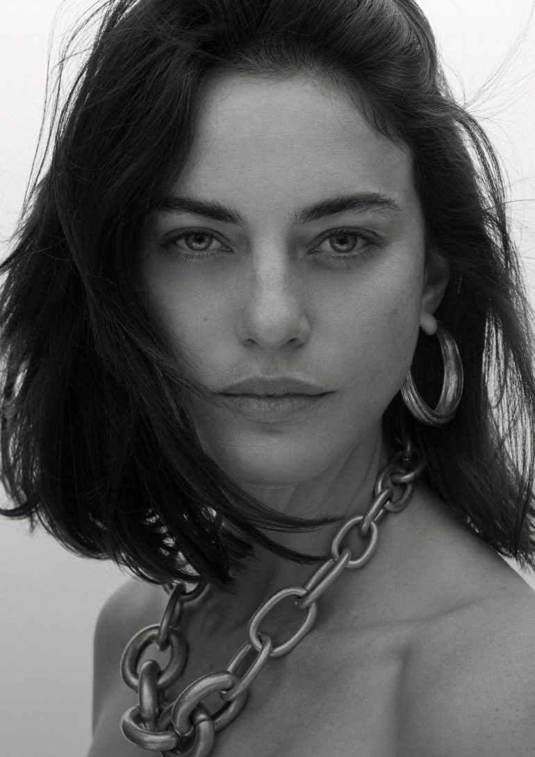 Alejandra Alonso book photo