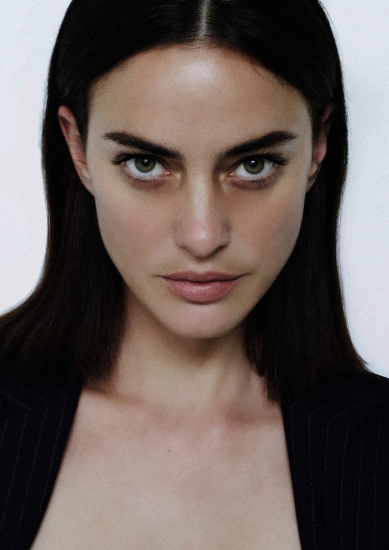 Alejandra Alonso book photo