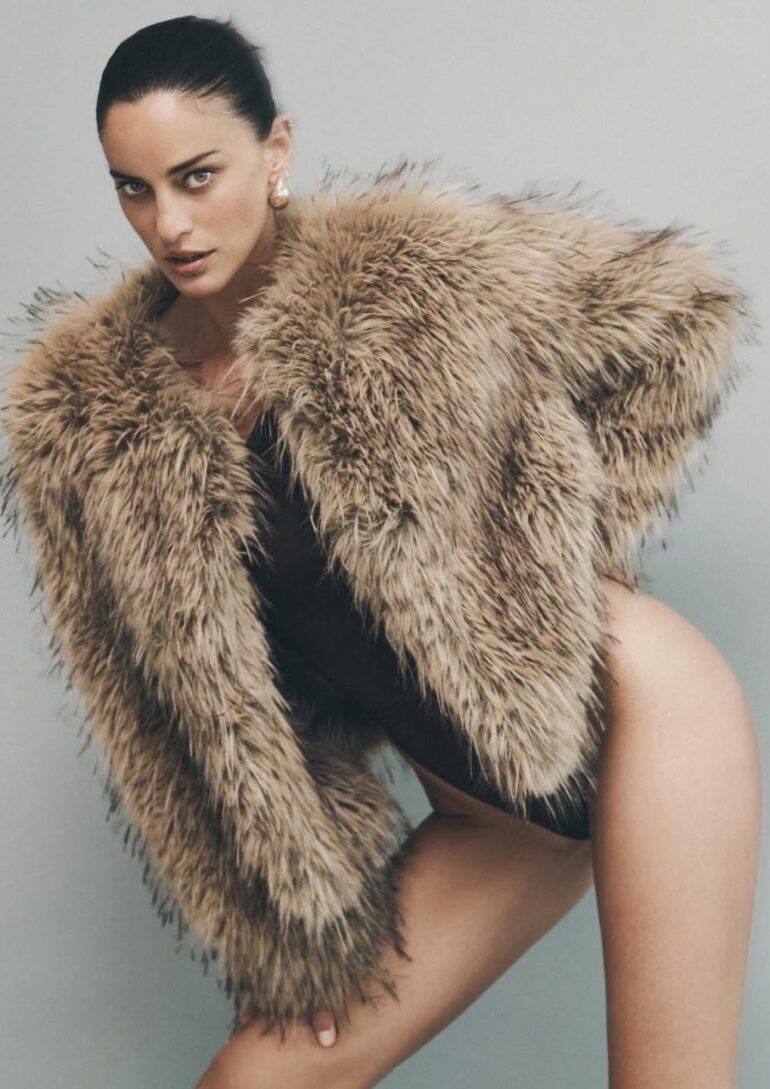 Alejandra Alonso book photo