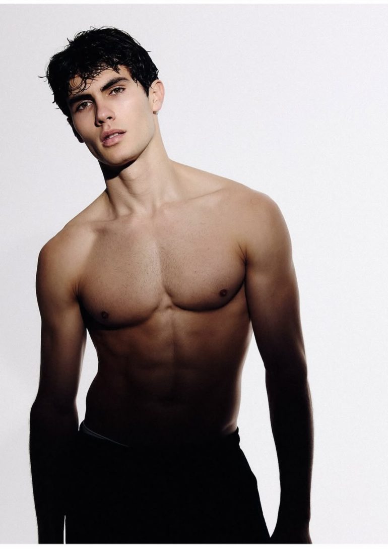 Diego Alvarez book photo