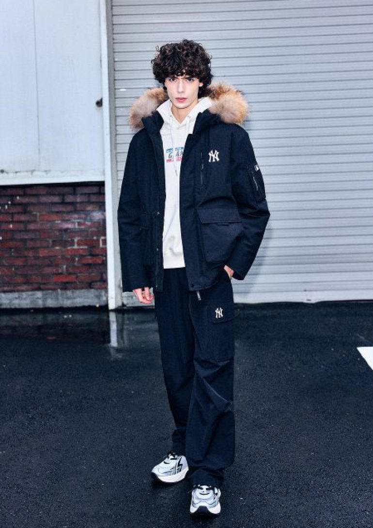 Anas Kalld book photo