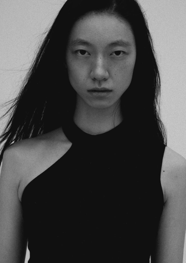 Yan Jiangshan book photo