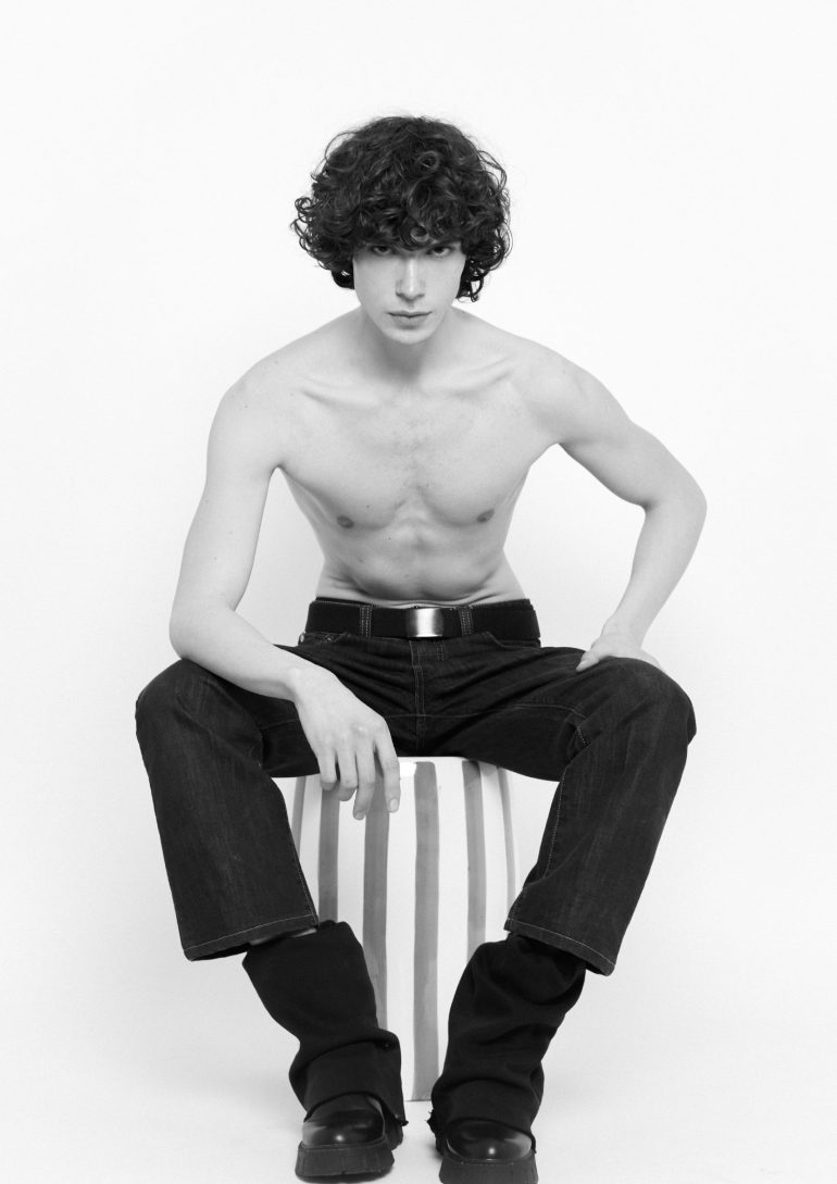 Anas Kalld book photo