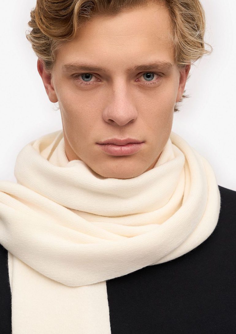 Malte Adrian book photo