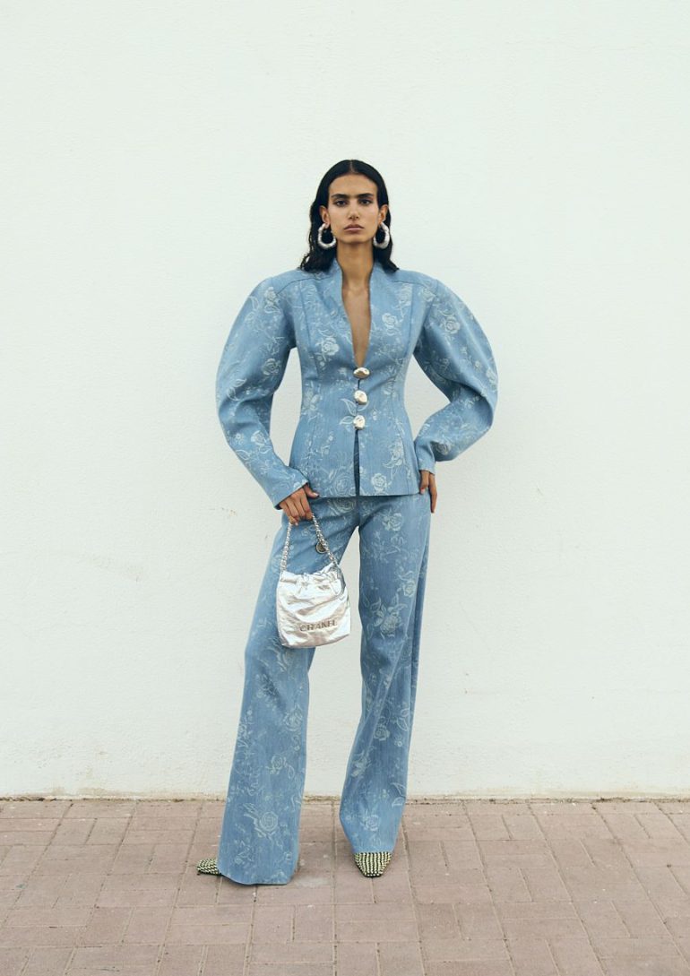 Alexandra Mangina book photo