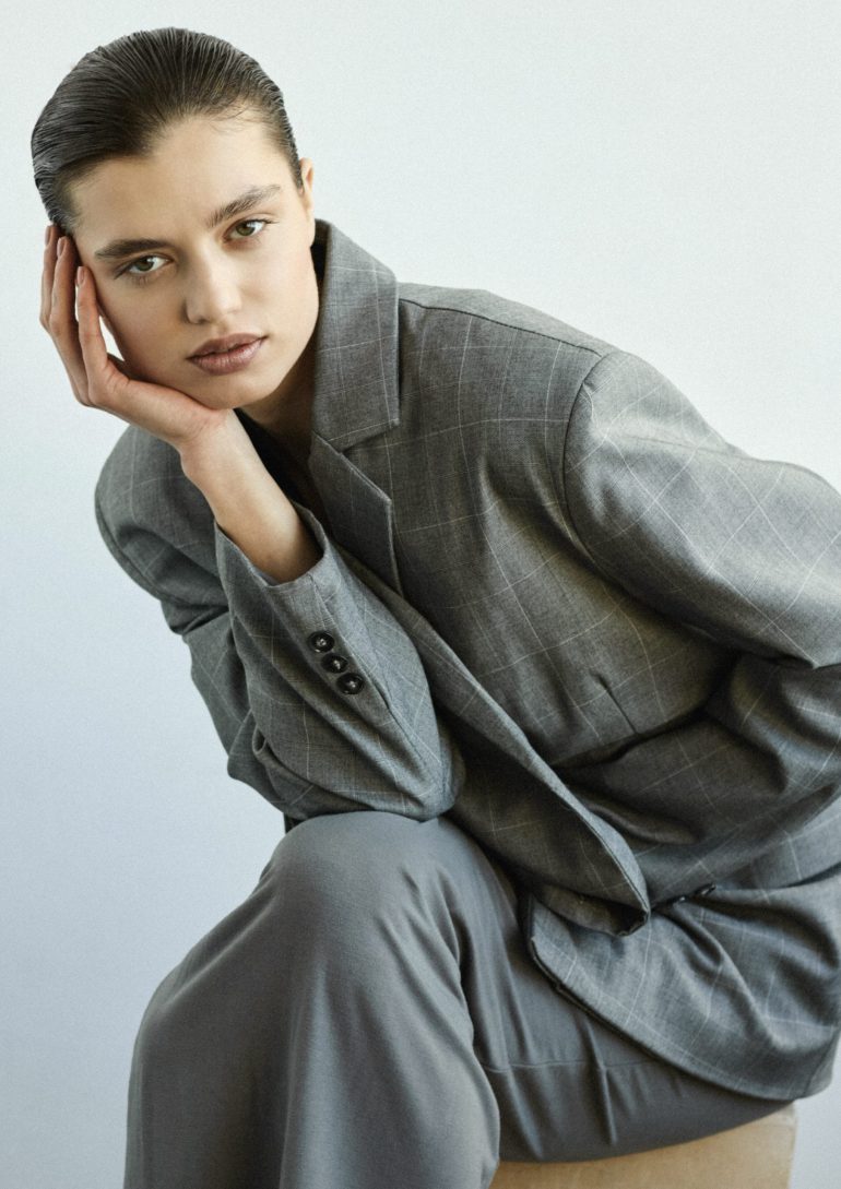 Jenia Konstantinova book photo