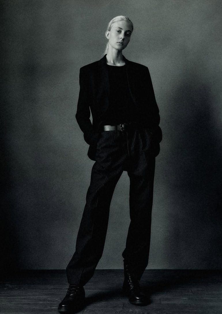 Zoe Piet book photo