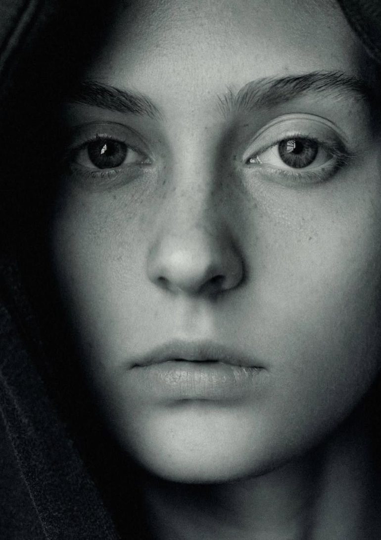 Zoe Piet book photo