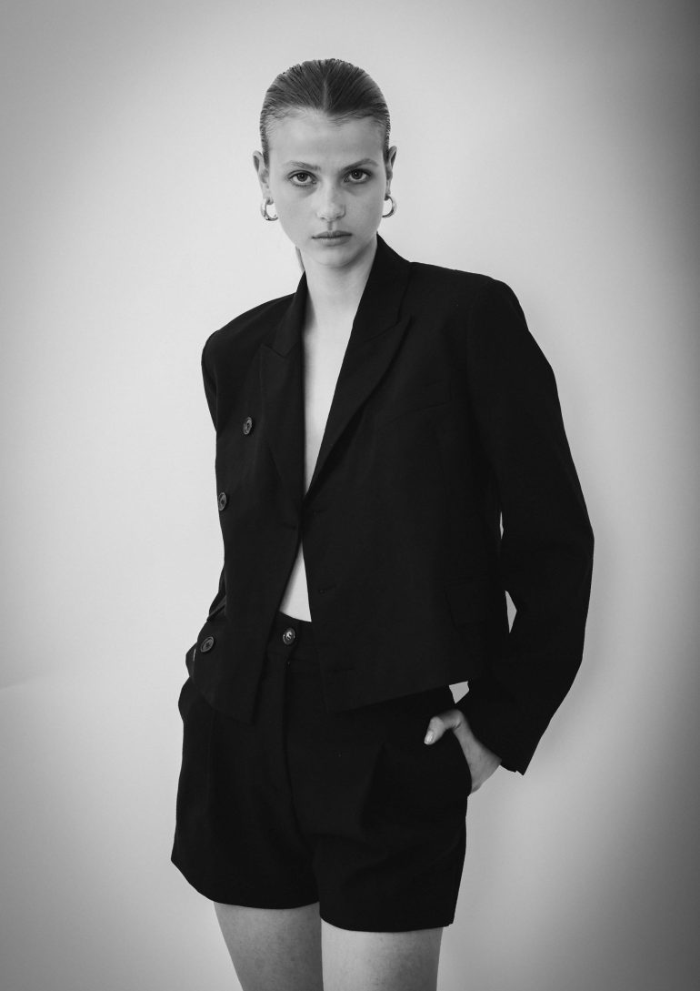 Lenja Mess book photo