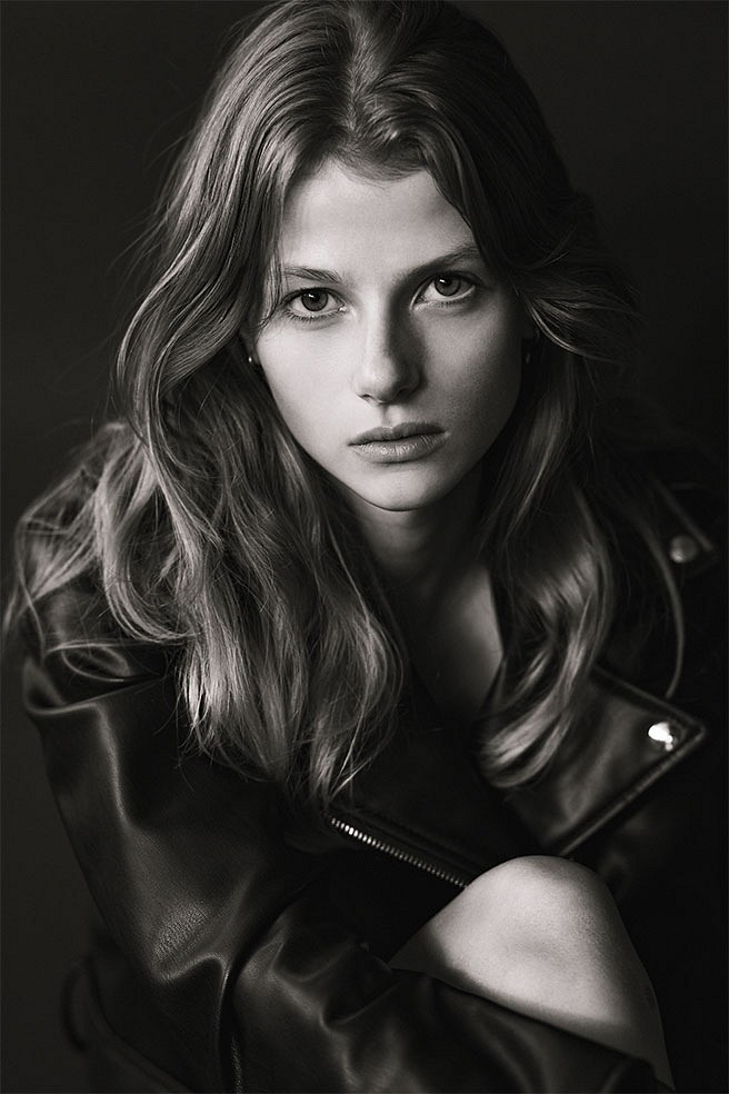 Lenja Mess profile