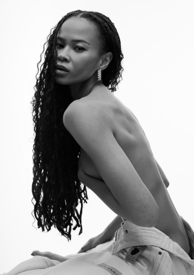 Sydney Holloway book photo