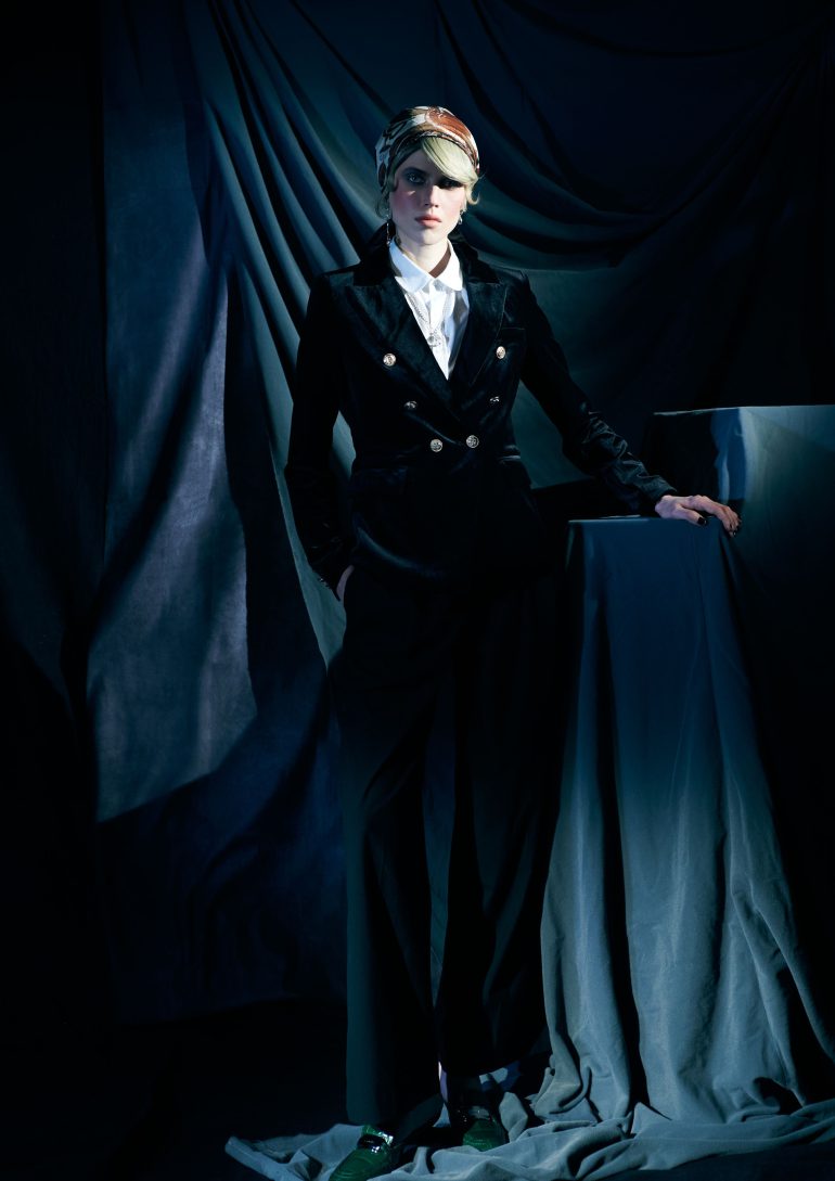 Sophie Zhuraviel book photo