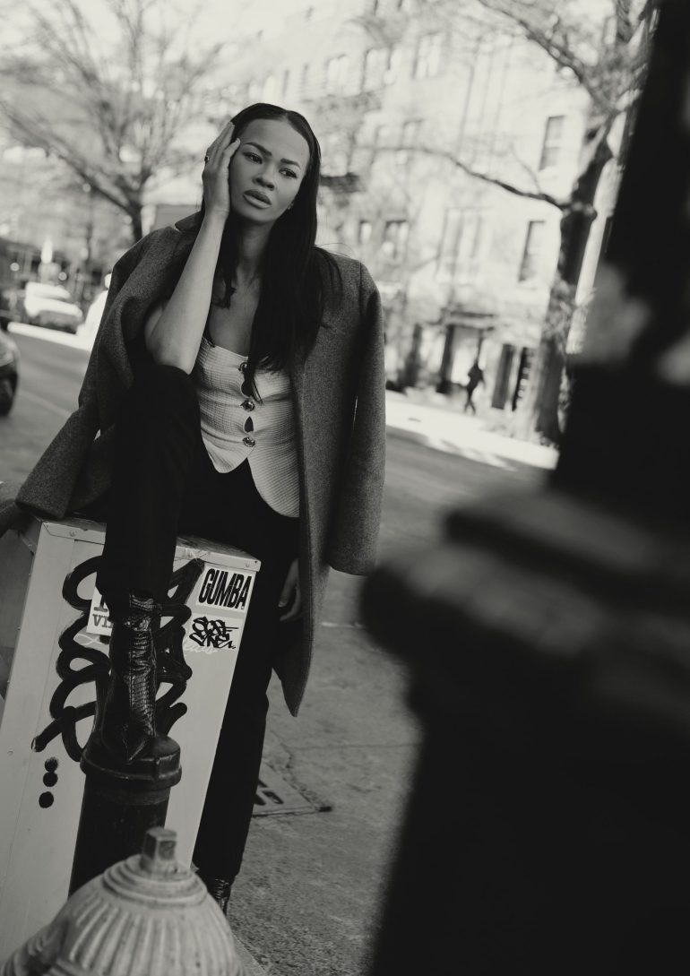 Sydney Holloway book photo