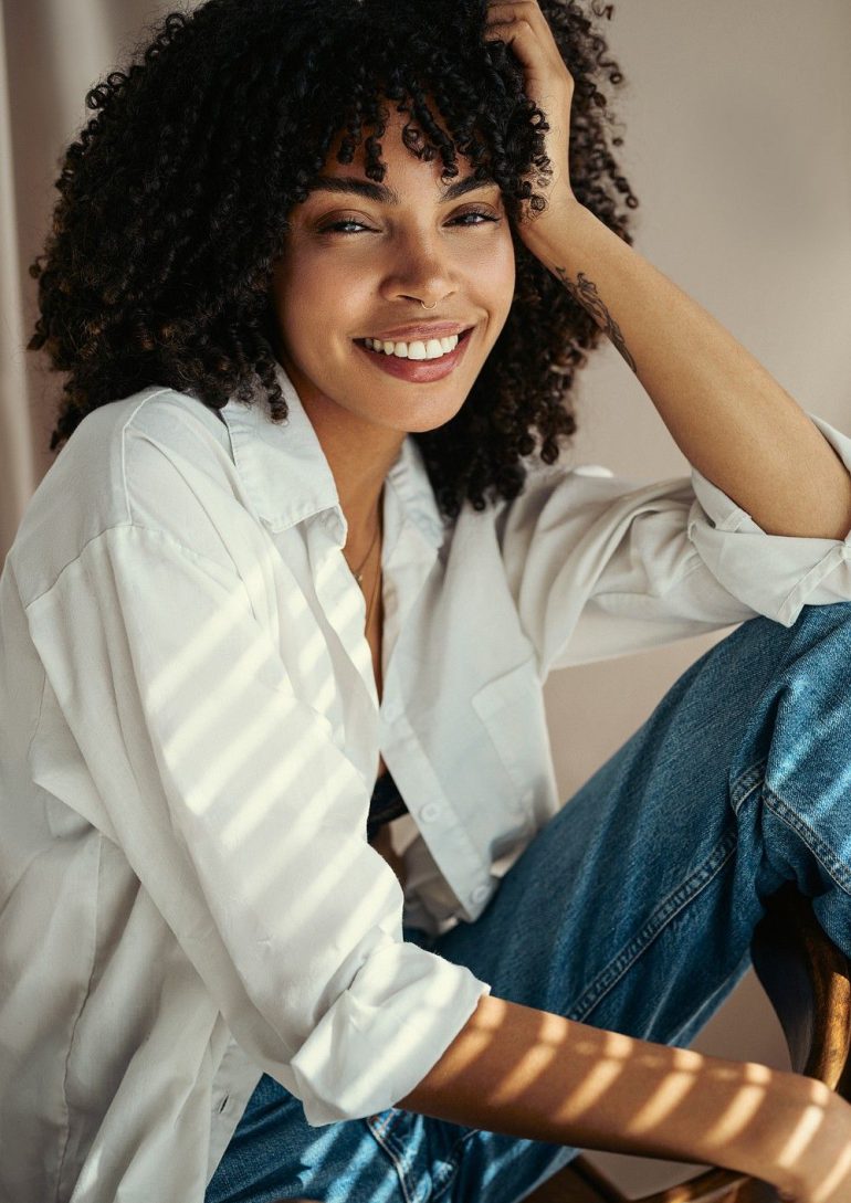 Zoë Okwell book photo