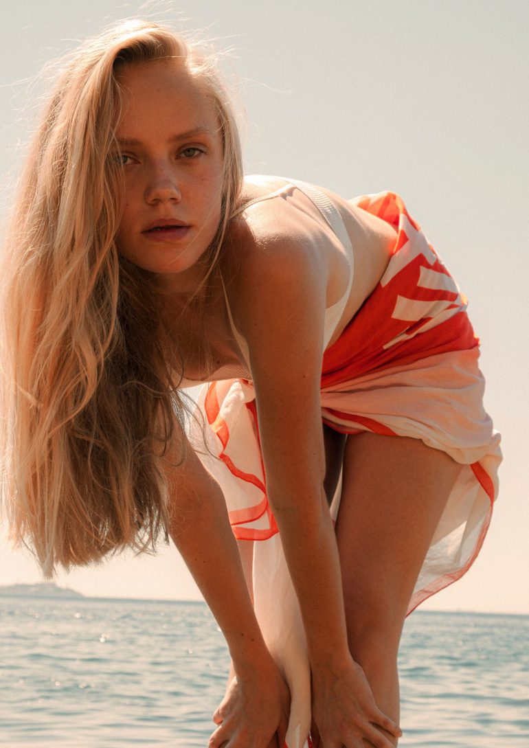 Eve Makarenko book photo