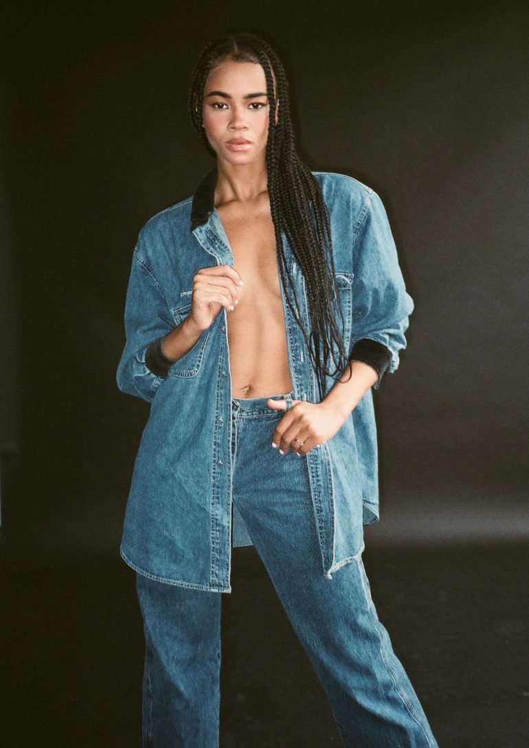 Sydney Holloway book photo